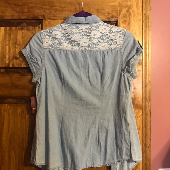 Button up Shirt - Picture 2 of 2